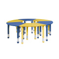 Table de maternelle en plastique coloré